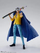 Cargar imagen en el visor de la galería, S.H. FIGUARTS TRAFALGAR LAW