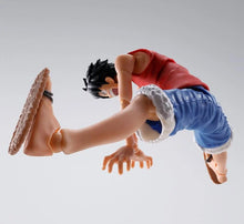 Cargar imagen en el visor de la galería, S. H. FIGUARTS MONKEY D. LUFFY ROMANCE DOWN