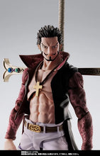 Cargar imagen en el visor de la galería, S.H.Figuarts DRACULE MIHAWK -HAWKEYE-