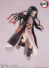 Cargar imagen en el visor de la galería, S. H. FIGUARTS NEZUKO KAMADO
