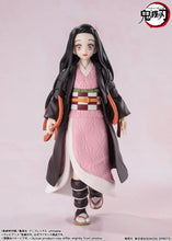 Cargar imagen en el visor de la galería, S. H. FIGUARTS NEZUKO KAMADO
